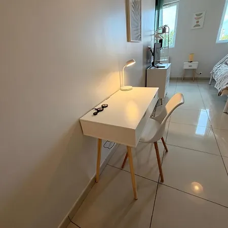 Le Nid Parisien Netflix Parking Apartment *